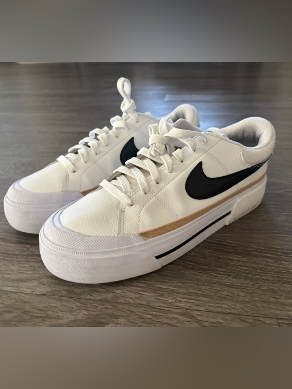 Women’s Nike Court Legacy Lift